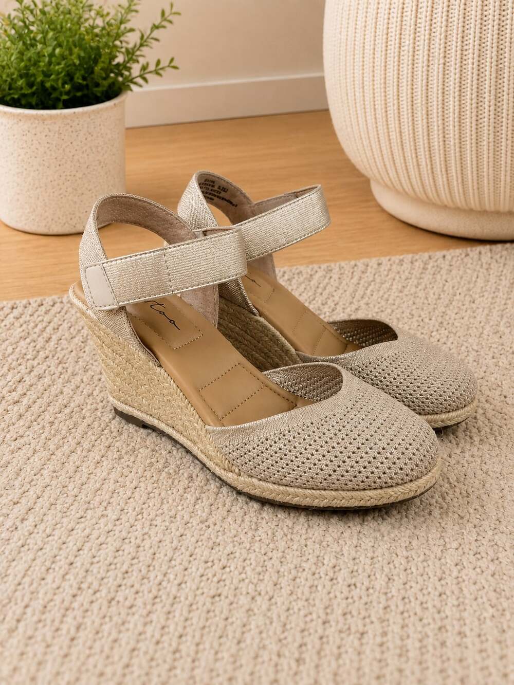 Me Too Blair Espadrille Wedge Sandals Gold Metallic Knit Womens 8.5 M